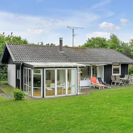 Feriehus 2 Bedroom Lovely In *