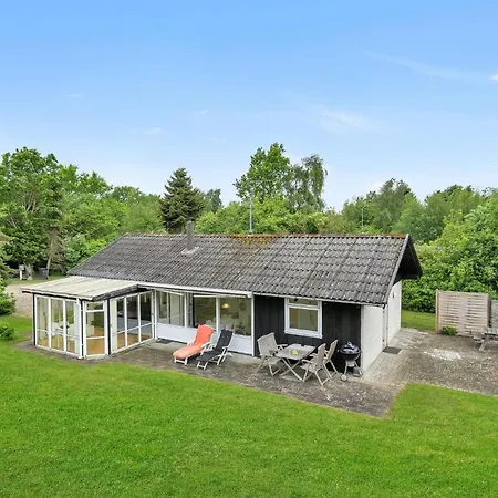 2 Bedroom Lovely In * Vig