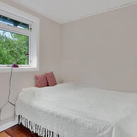 2 Bedroom Lovely In * Vig